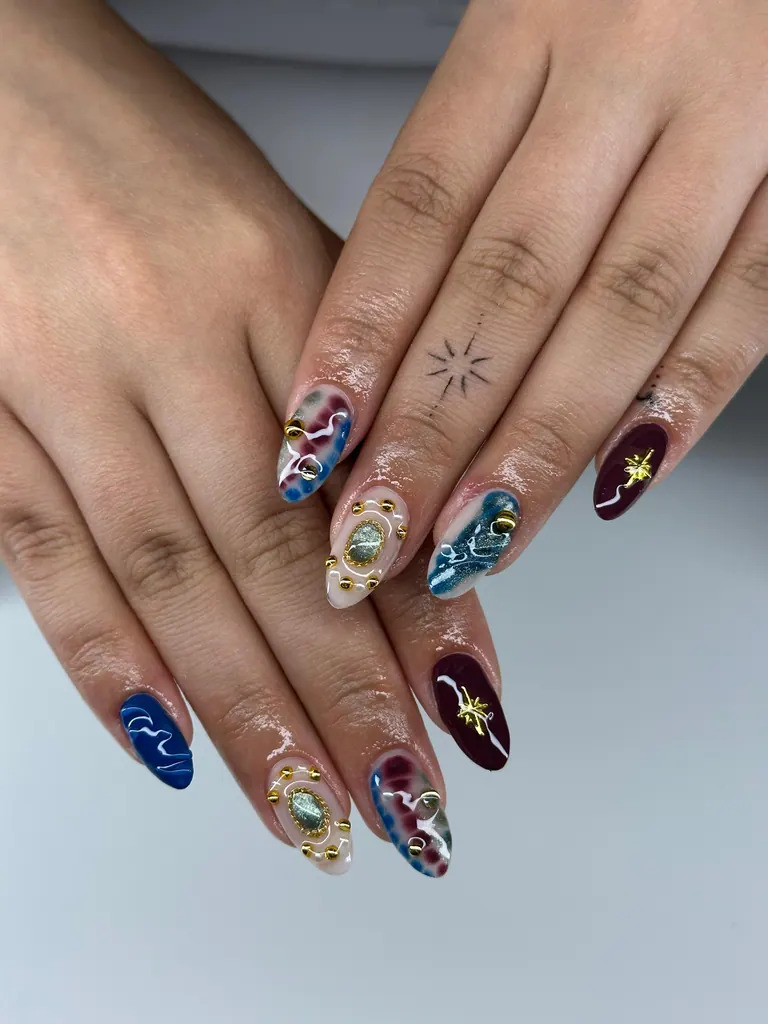 Stiletto Nail Art · Moonlit Nails Hildesheim