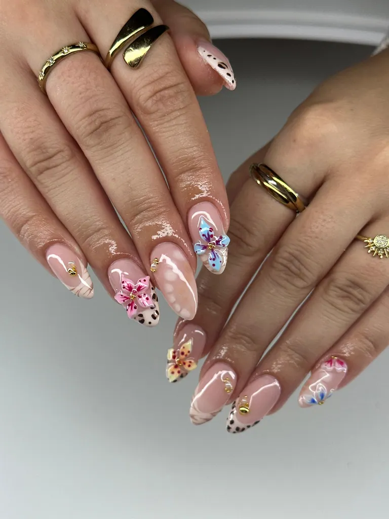 3D Nageldesign mit feinen Details · Moonlit Nails Hildesheim